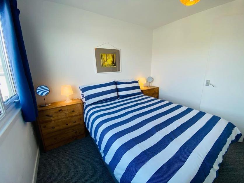 Freshwater Bay Holiday Cottages Pembroke Exterior photo